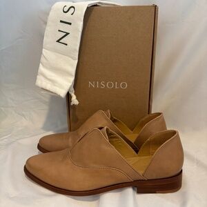 Nisolo Emma d'Orsay Oxford, Almond, Size 8, NEW IN BOX